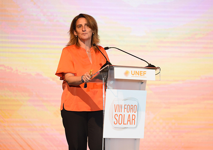 Foto Teresa Ribera anuncia en el VIII Foro Solar que la Estrategia Nacional de Fotovoltaica Flotante está próxima a aprobarse.